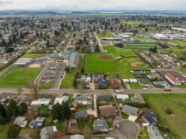 1519 TANEY St, Eugene, OR 97402