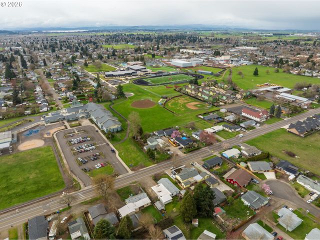 1519 TANEY St, Eugene, OR 97402