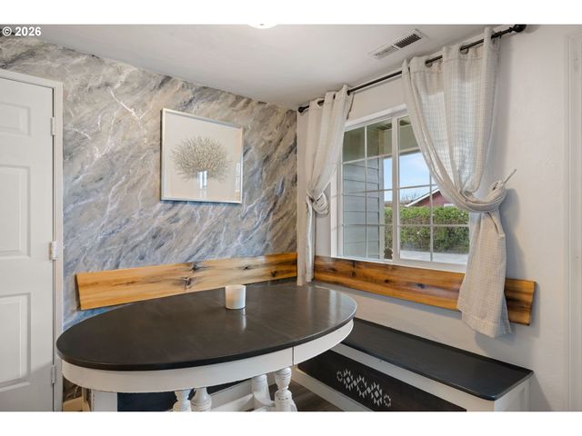 1519 TANEY St, Eugene, OR 97402