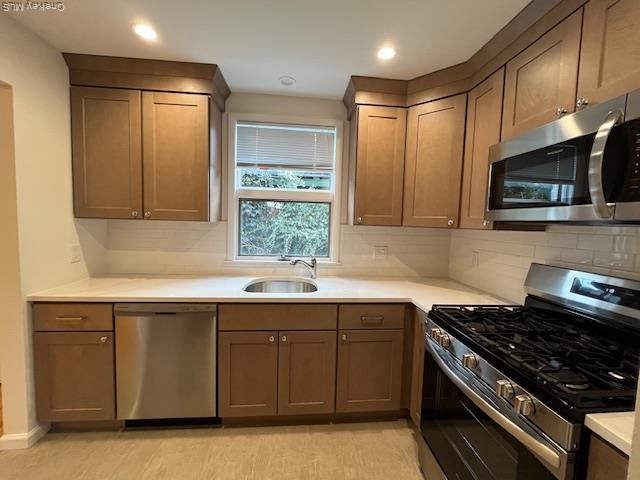 42 Sintsink Drive E 4, Port Washington, NY 11050