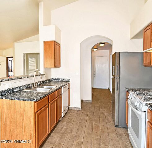 5779 E Mesa Avenue, Las Cruces, NM 88012