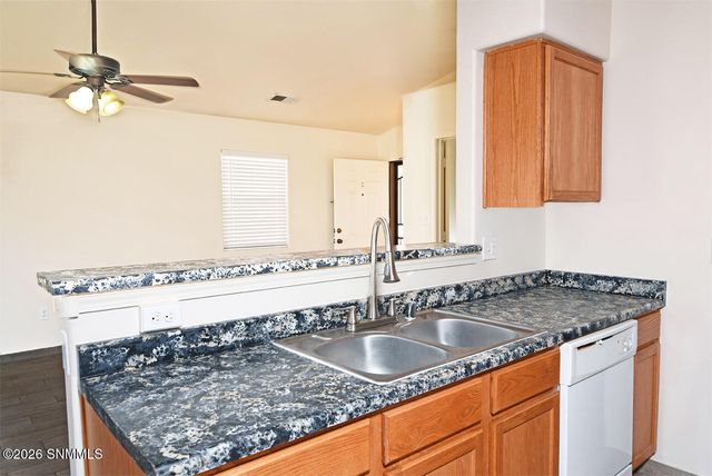 5779 E Mesa Avenue, Las Cruces, NM 88012