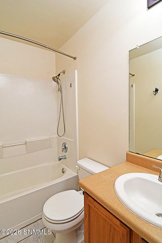 5779 E Mesa Avenue, Las Cruces, NM 88012