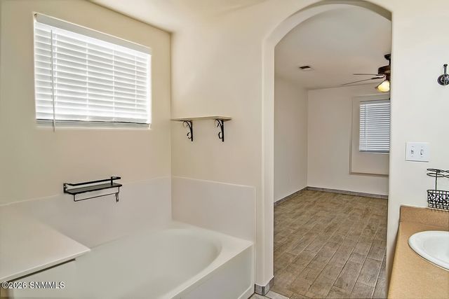 5779 E Mesa Avenue, Las Cruces, NM 88012