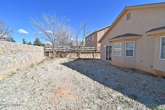 5779 E Mesa Avenue, Las Cruces, NM 88012