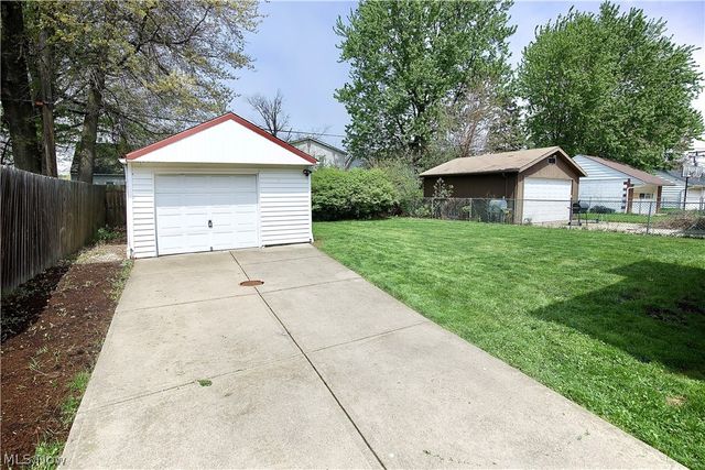 21001 Wilmore Avenue, Euclid, OH 44123