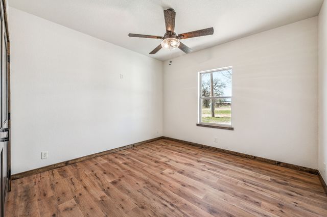 1704 E FM 1188, Bluff Dale, TX 76433