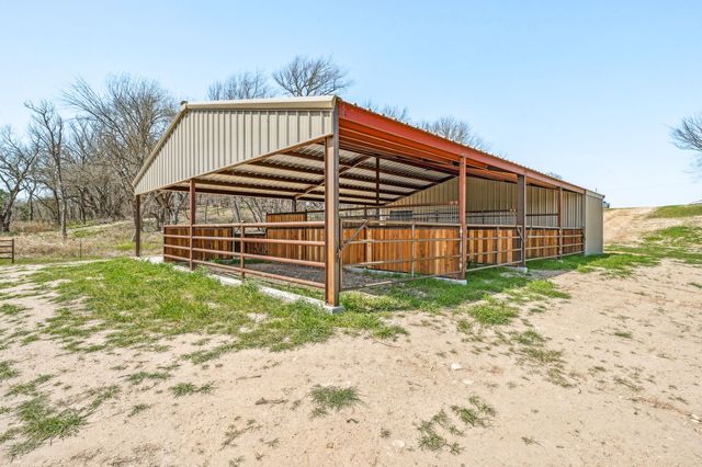 1704 E FM 1188, Bluff Dale, TX 76433