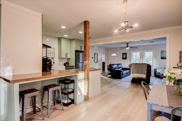 1103 Bluebonnet DR, Cedar Park, TX 78613