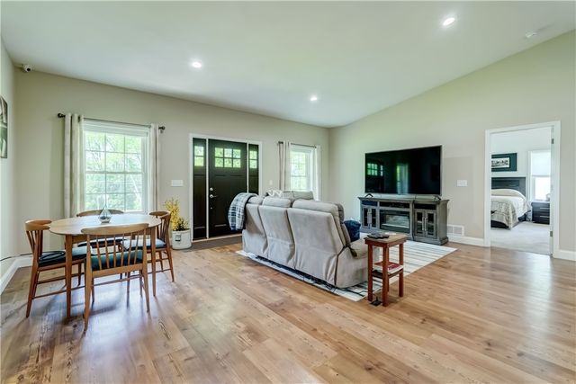 4338 State Route 90, Springport, NY 13160