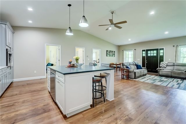 4338 State Route 90, Springport, NY 13160