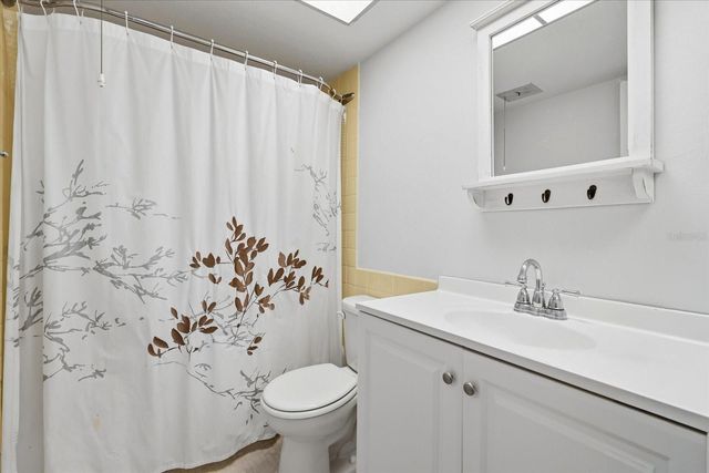 1001 77TH AVENUE N 307, St Petersburg, FL 33702