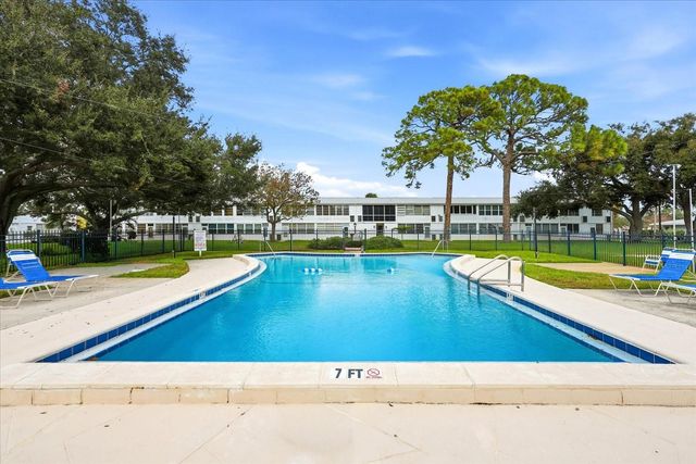 1001 77TH AVENUE N 307, St Petersburg, FL 33702