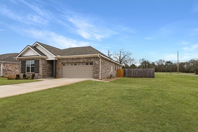 100 Sugarberry, Dothan, AL 36301