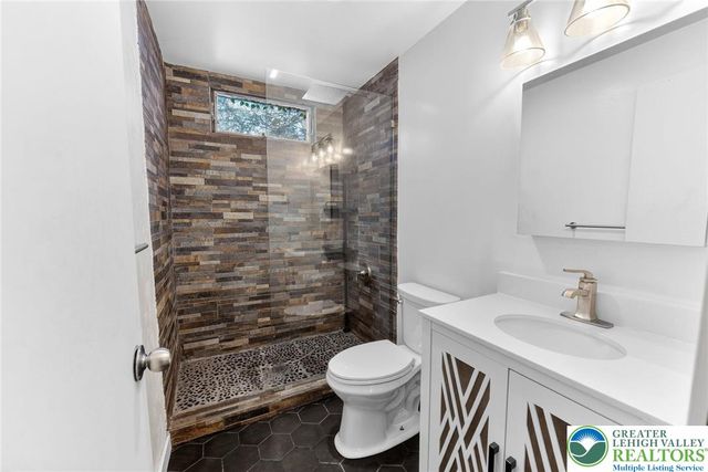 2329 Cramer Court, Lehman Twp, PA 18324