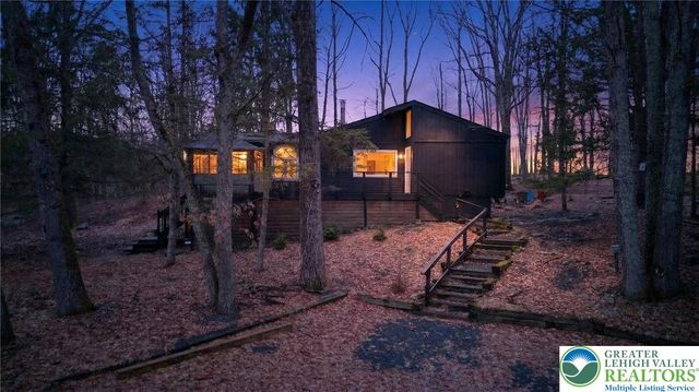 2329 Cramer Court, Lehman Twp, PA 18324