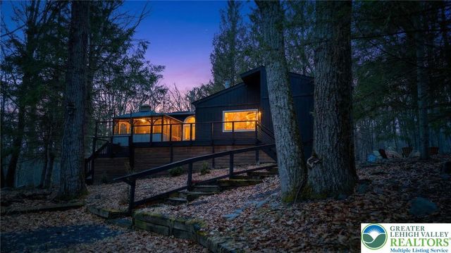 2329 Cramer Court, Lehman Twp, PA 18324