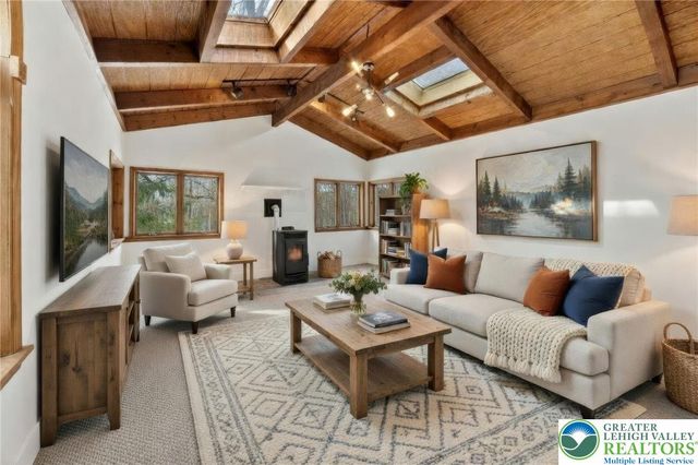 2329 Cramer Court, Lehman Twp, PA 18324