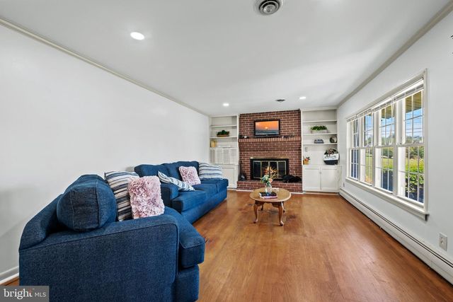 3220 SYKESVILLE RD, Westminster, MD 21157