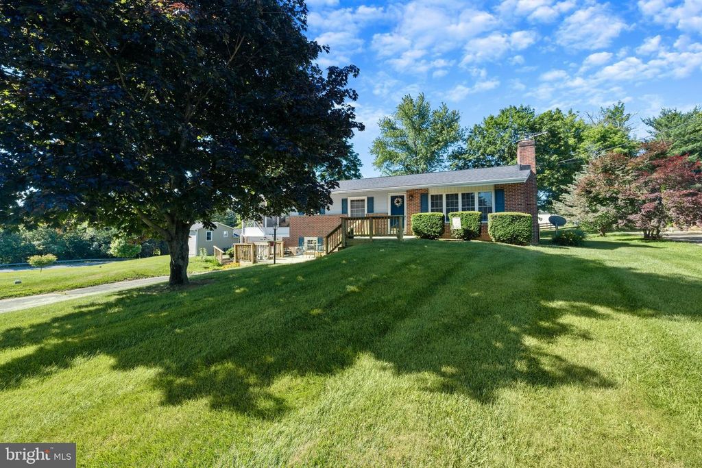 3220 SYKESVILLE RD, Westminster, MD 21157