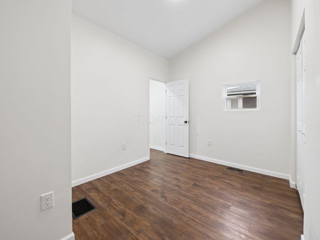 180 E Morrill Avenue, Columbus, OH 43207