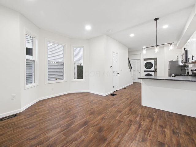 180 E Morrill Avenue, Columbus, OH 43207