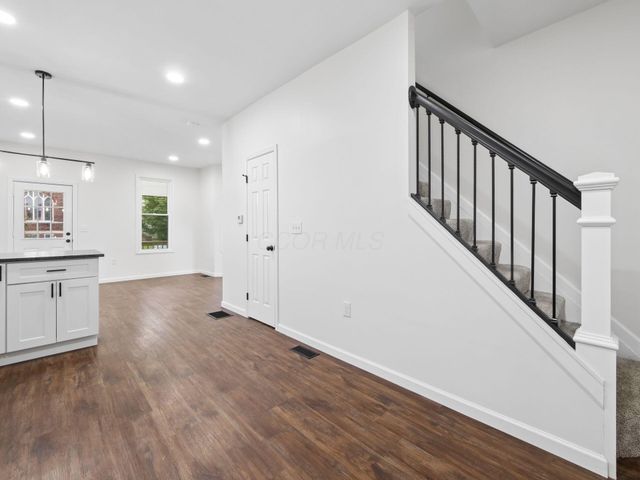 180 E Morrill Avenue, Columbus, OH 43207