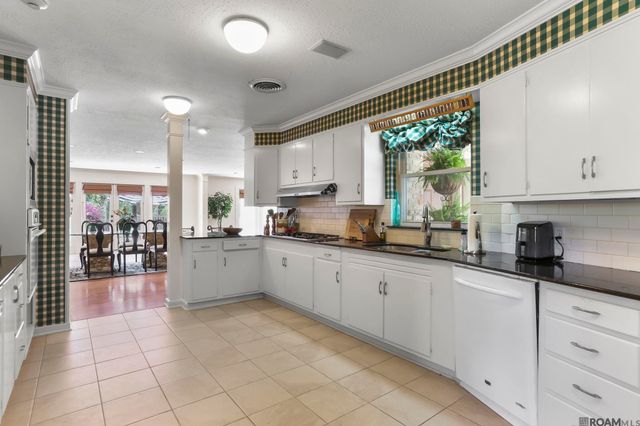 9765 Barringer Foreman Rd, Saint George, LA 70809