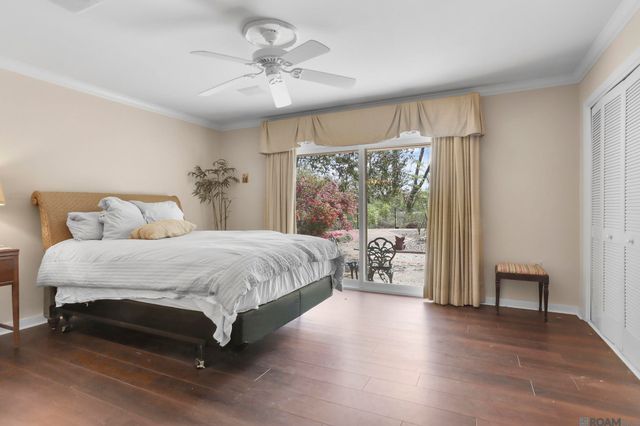 9765 Barringer Foreman Rd, Saint George, LA 70809