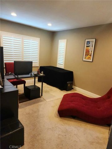 19512 Laroda Lane, Saugus, CA 91350