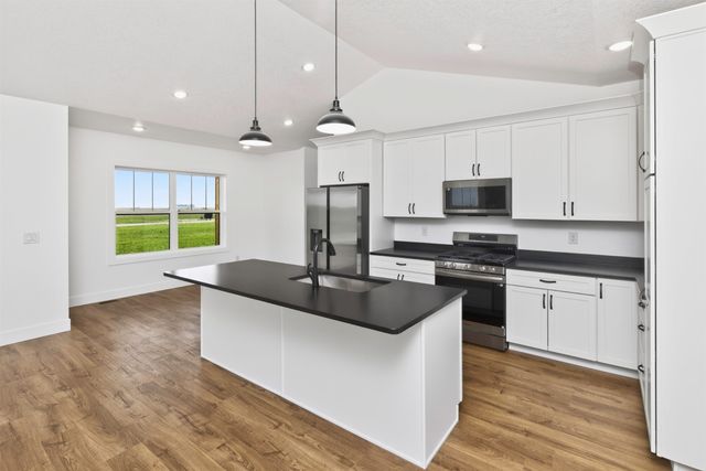 1092 SW Cattail Road, Grimes, IA 50111