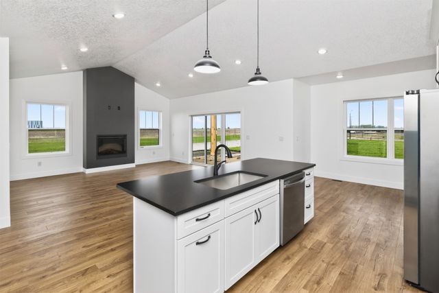 1092 SW Cattail Road, Grimes, IA 50111