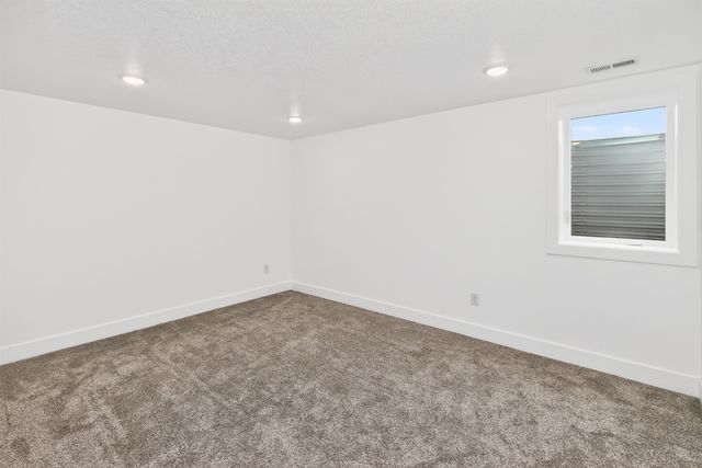 1092 SW Cattail Road, Grimes, IA 50111