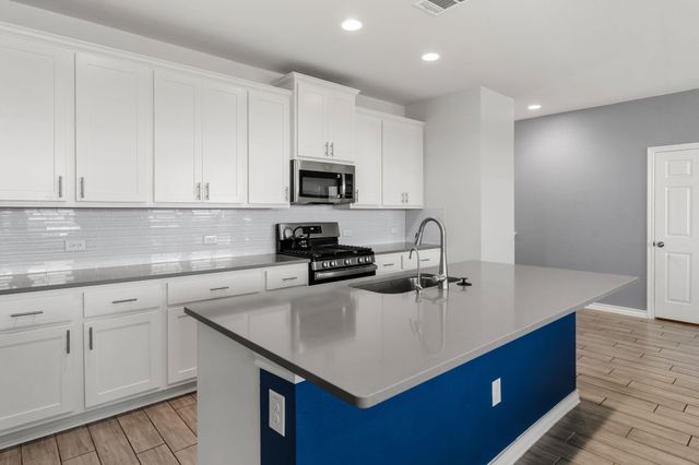 974 Pepperbark LOOP, Buda, TX 78610