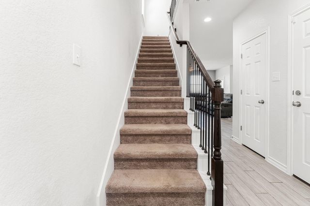 974 Pepperbark LOOP, Buda, TX 78610