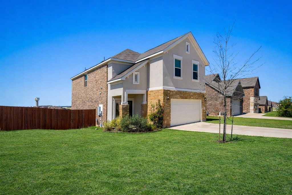 974 Pepperbark LOOP, Buda, TX 78610