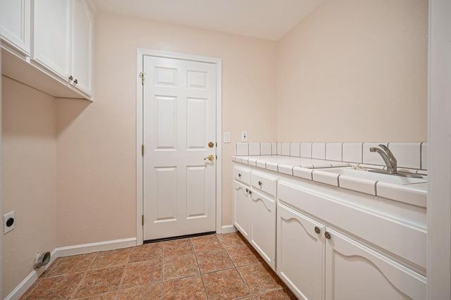 4214 Callanan Ct, Carmichael, CA 95608