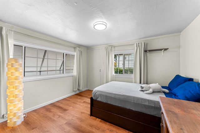 10430 Voltaire Ave, Oakland, CA 94603