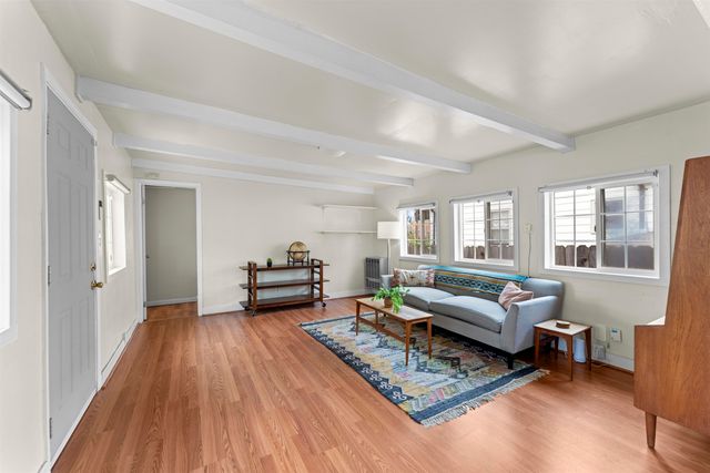 10430 Voltaire Ave, Oakland, CA 94603