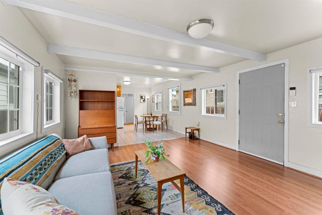 10430 Voltaire Ave, Oakland, CA 94603