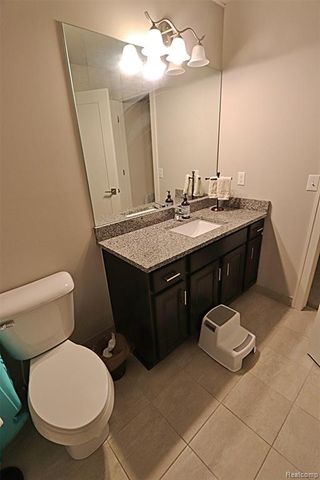 4966 Park Manor Drive, Troy, MI 48098