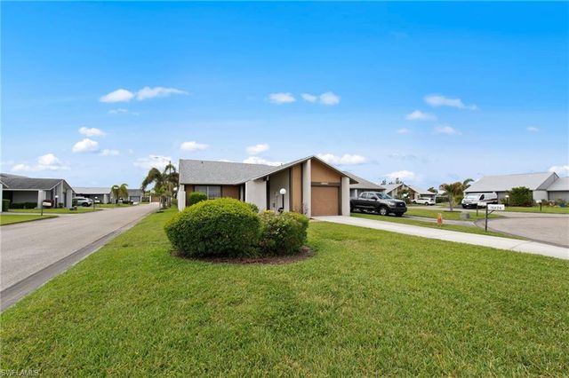 18424 Orangecrest CT, Lehigh Acres, FL 33936