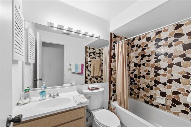 18424 Orangecrest CT, Lehigh Acres, FL 33936