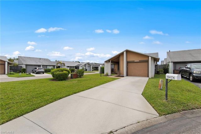 18424 Orangecrest CT, Lehigh Acres, FL 33936