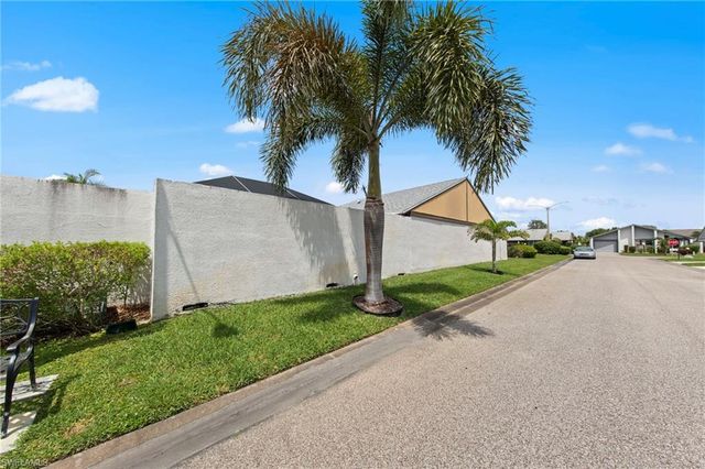 18424 Orangecrest CT, Lehigh Acres, FL 33936