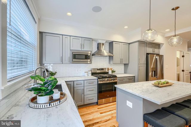 609 S EATON ST, Baltimore, MD 21224