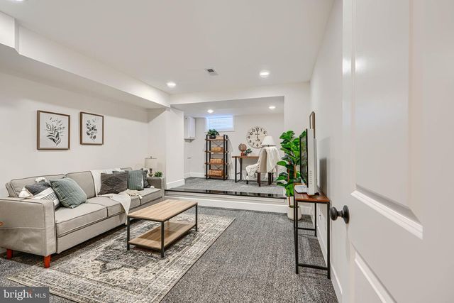 609 S EATON ST, Baltimore, MD 21224