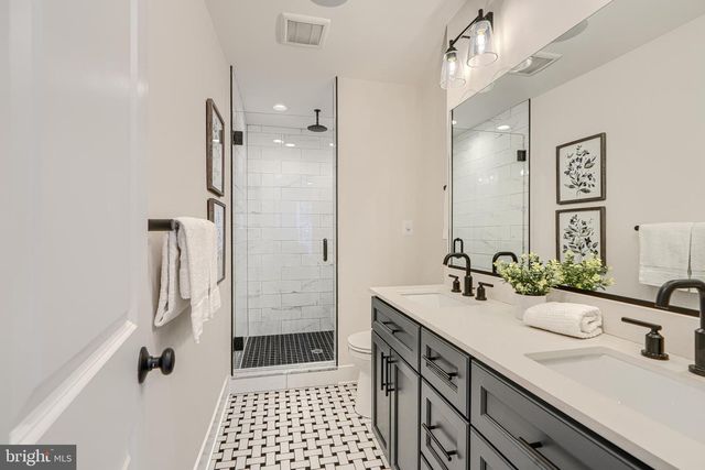 609 S EATON ST, Baltimore, MD 21224