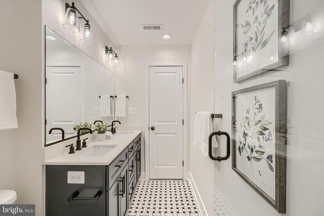 609 S EATON ST, Baltimore, MD 21224