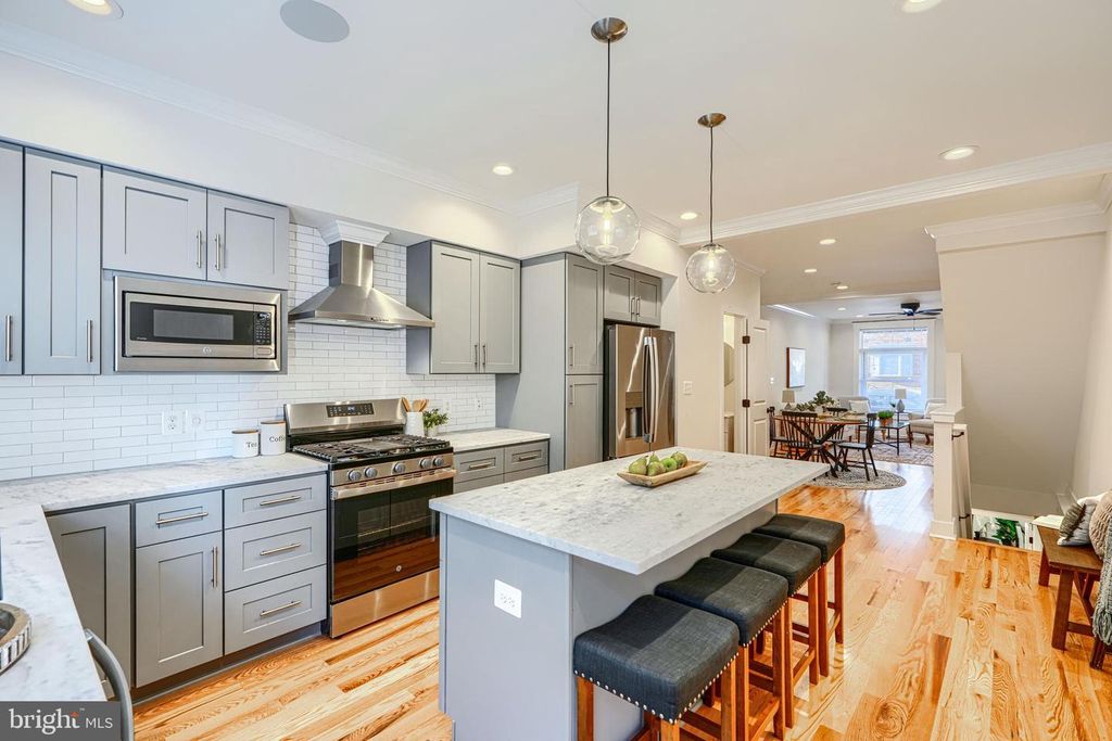 609 S EATON ST, Baltimore, MD 21224